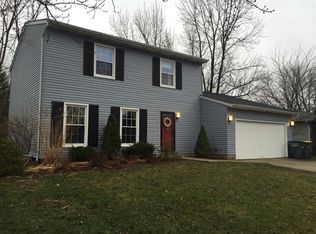 2206 Shaker Dr, Valparaiso, IN 46383