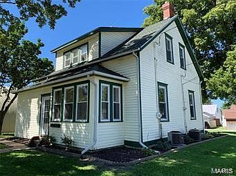 1st image of 108 Rau St