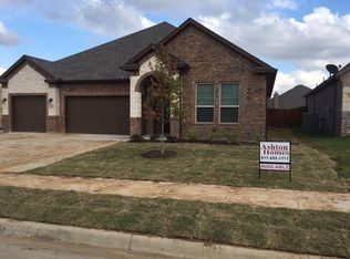 1673 Laramie Ln, Burleson, TX 76028