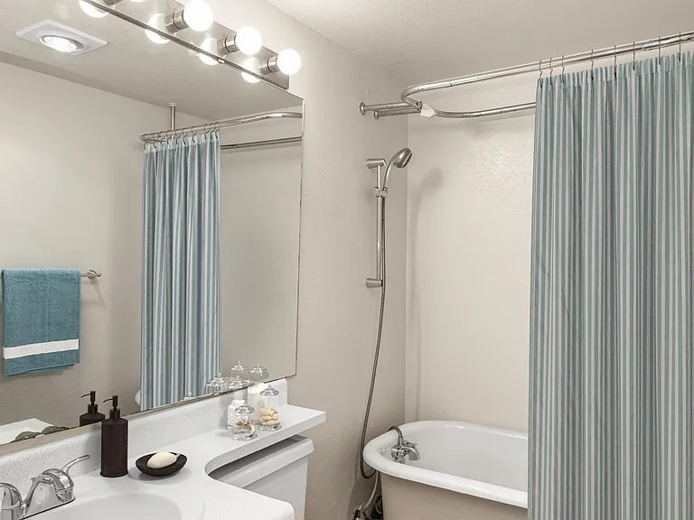 Zindorf Apartments — Photo 8