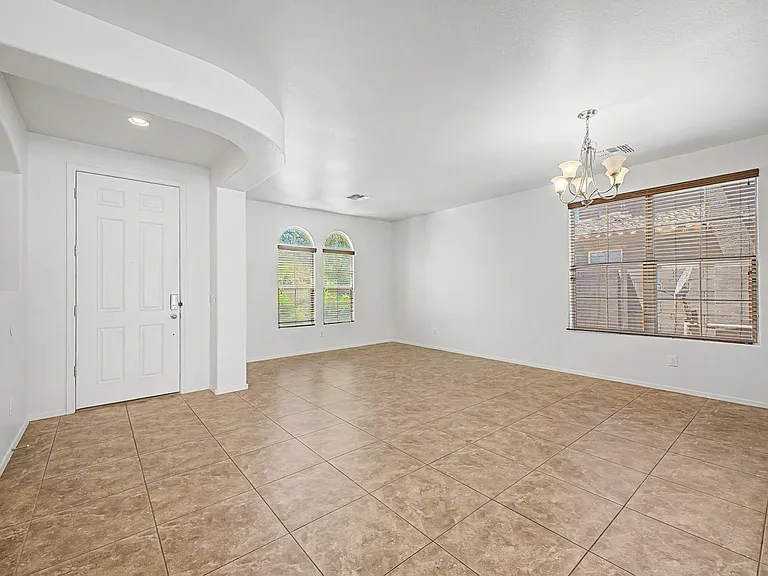 15102 W Westview Dr — Photo 4