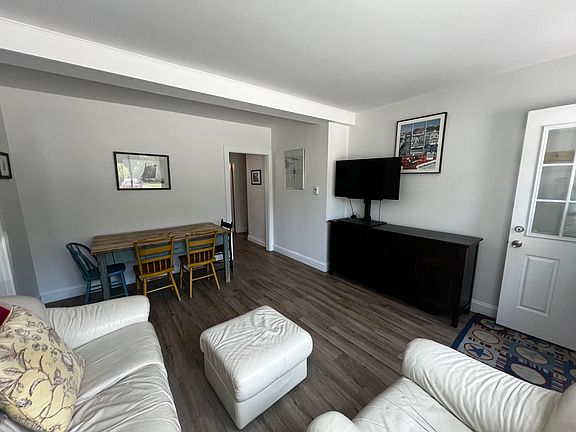 5th image of 352 Black Point Rd #2