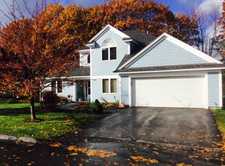 28 Apple Blossom Dr, West Lebanon, NH 03784