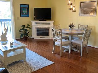 200 Meres Blvd APT 27, Tarpon Springs, FL 34689