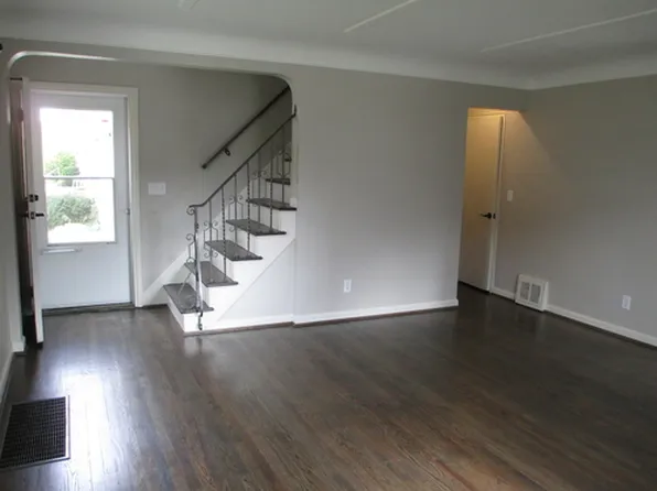 8301 Mayfair St, Cincinnati, OH 45216
