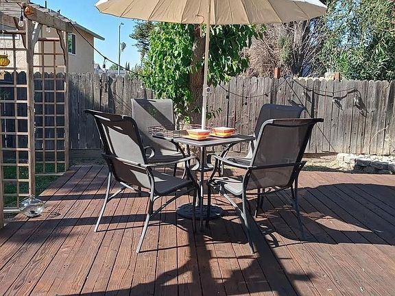 4th image of 1585 Bondy Ln