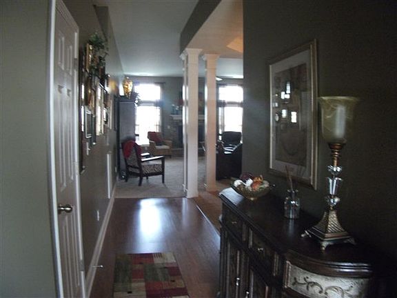2nd image of 2352 Merluna Dr