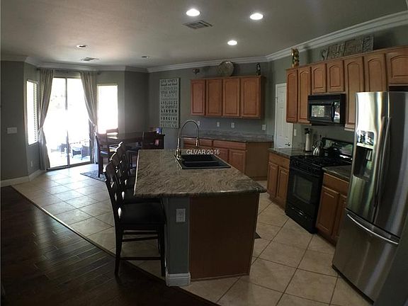 5th image of 4208 Lancaster Falls Ave