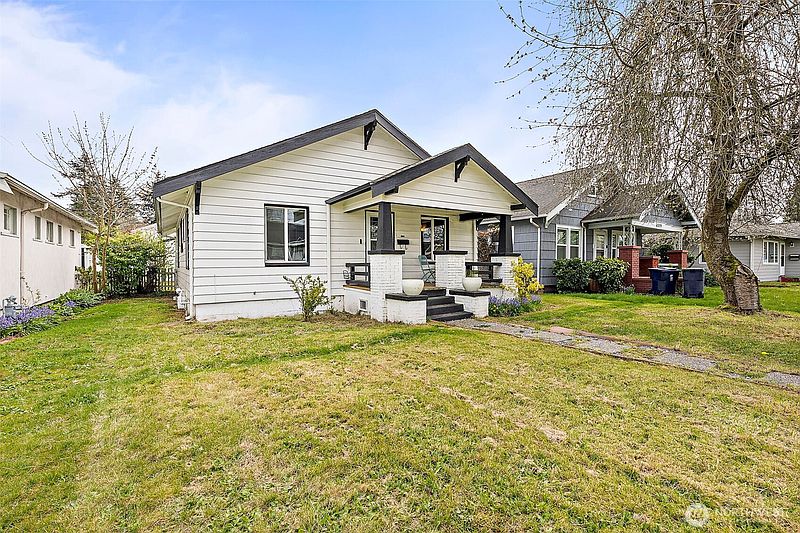 3rd image of 4515 Pacific Avenue