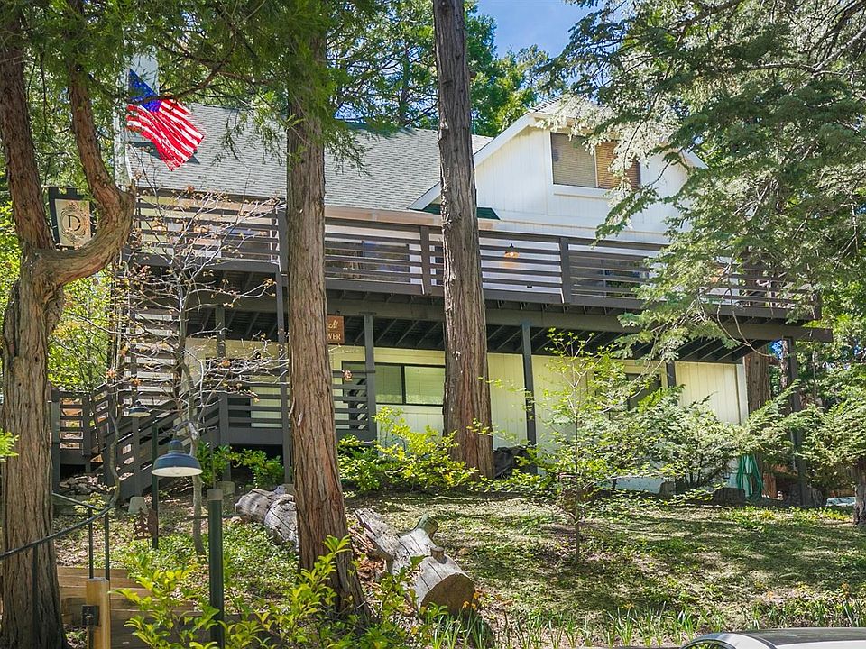 1st image of 304 Flower Dr