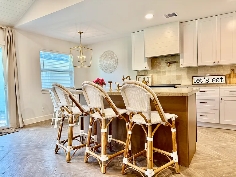 2019 Magnolia Dr — Photo 5