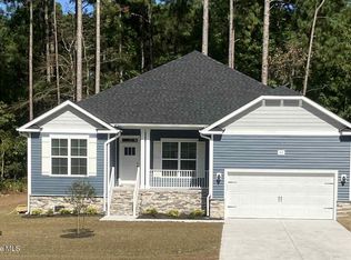 913 Bee Tree Ct, New Bern, NC 28560