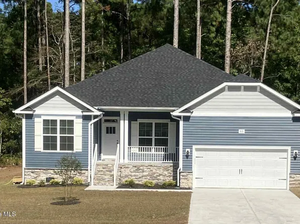 913 Bee Tree Court, New Bern, NC 28560