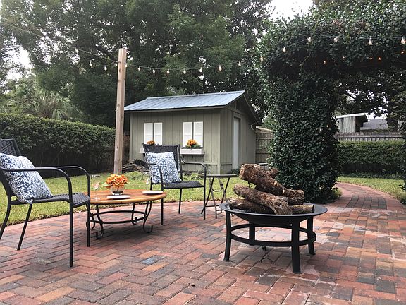 Great entertaining space!