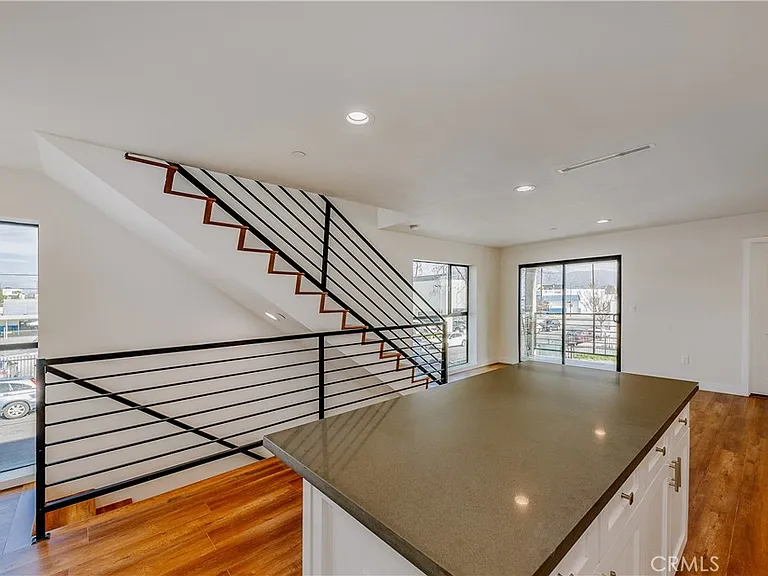 11510 Emelita St — Photo 11