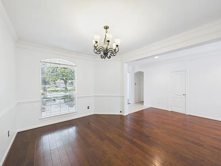 5407 Lake Place Dr — Photo 8