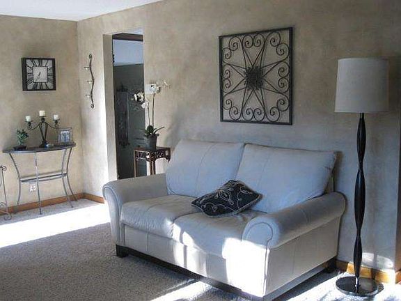 4th image of 105 Patricia Dr