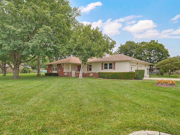 3rd image of 573 E Miller Road
