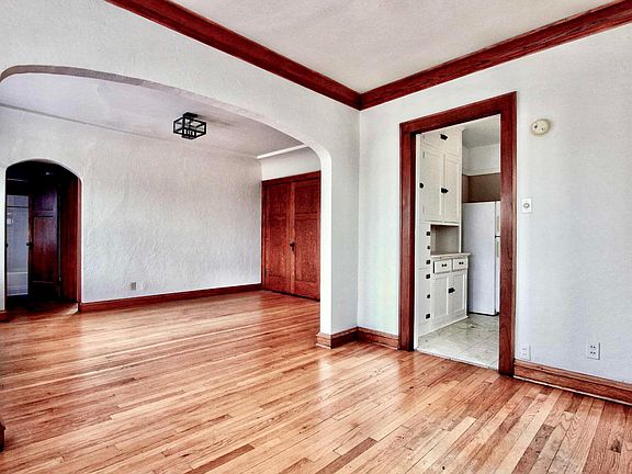 2nd image of 3633 N Humboldt Blvd APT 6