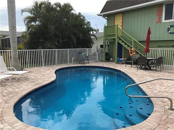 5th image of 126/128 Tropical Shores Way