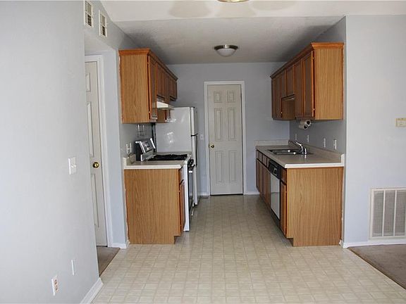 5th image of 1529 Brooke Lynn Dr