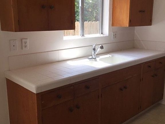 4th image of 2611 Orella St Unit B