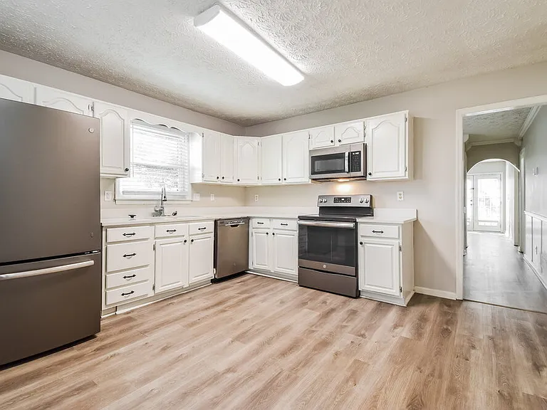 4805 Shallow Farm Dr — Photo 10