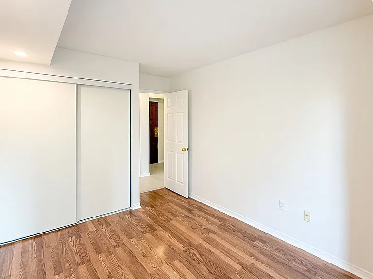 3 Pemberton Ave #206 — Photo 15
