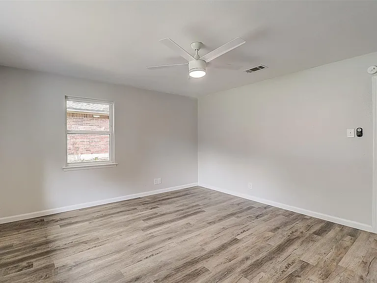607 Field St — Photo 26