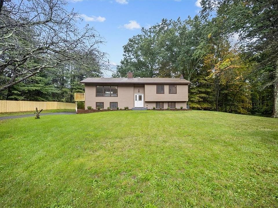 1st image of 7 Willow Drive