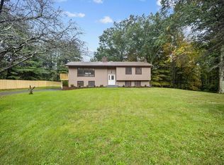 7 Willow Dr, New Paltz, NY 12561