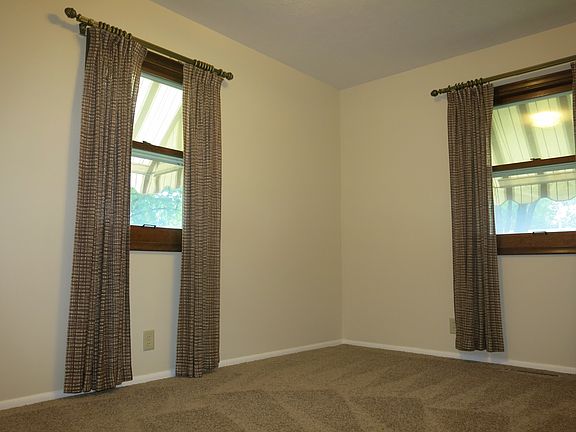 2nd image of 1210 W 16th Ave