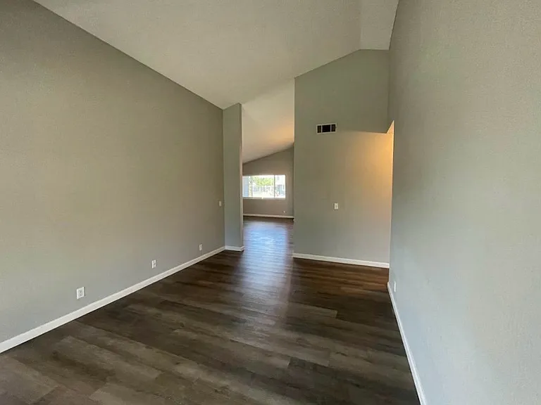 1009 Whistler Dr — Photo 5