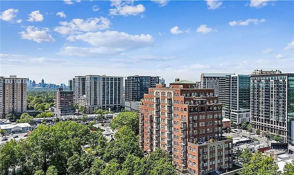 2 bed, 2.0 bath, 1309 sqft, $4,000 — Photo 1
