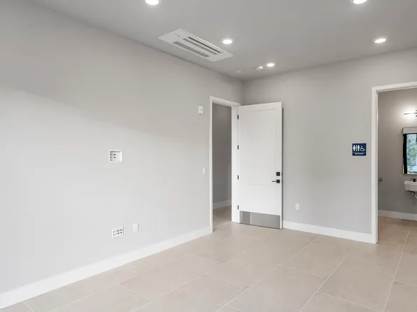 2746 Sand Dune Work #2, Marina, CA 93933