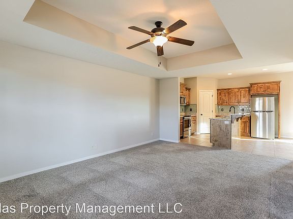 5th image of 903 SW Whippoorwill Ln