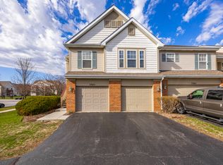 2983 Saganashkee Ln, Naperville, IL 60564