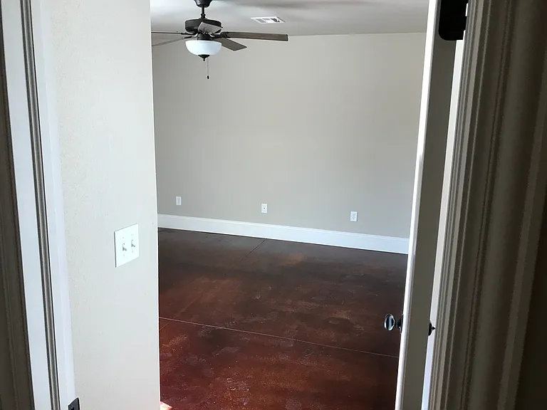 540 N Doris St — Photo 11