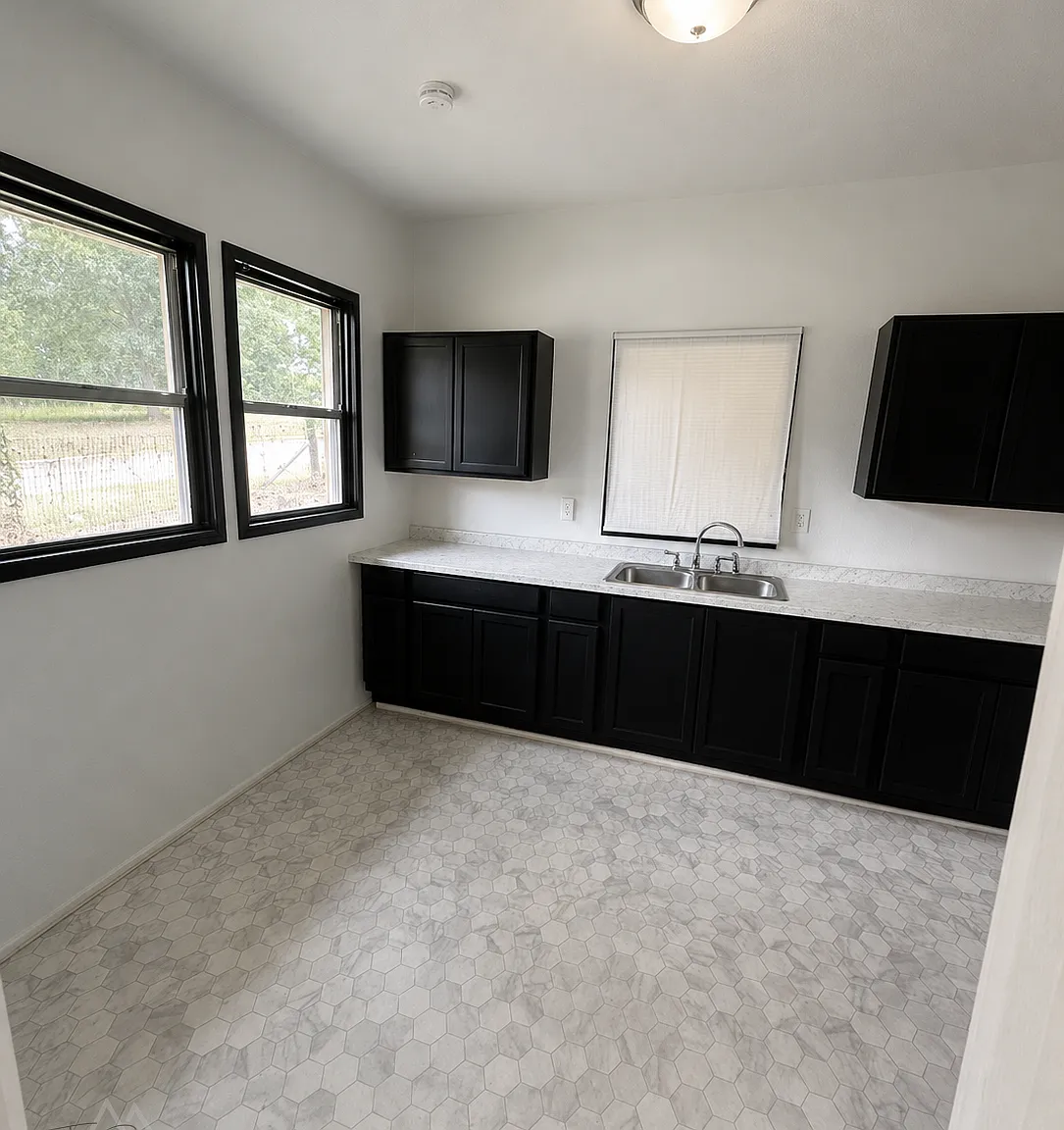 700 Cleveland Street - - — Photo 1