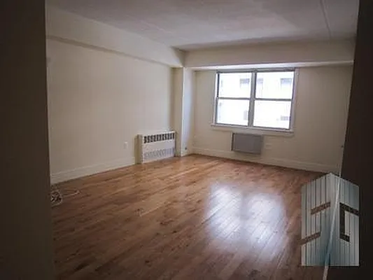 Rented by Skyline Group Real Estate | media 16