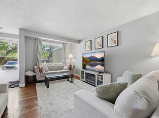 1155 S Falconridge Dr NE #11, Calgary, AB T3J 1E1