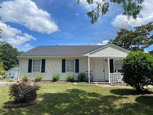 601 Larchwood Dr Photo 1