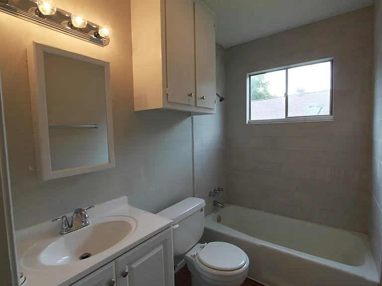 6606 Betty Cook Dr — Photo 28