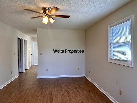 3rd image of 147 12th Ave NW