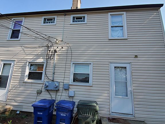 3rd image of 757-759 Whitethorne Ave
