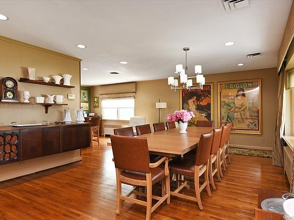 4th image of 54 Rose Ln