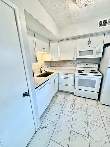 7752 Montgomery Rd #48 Photo 1