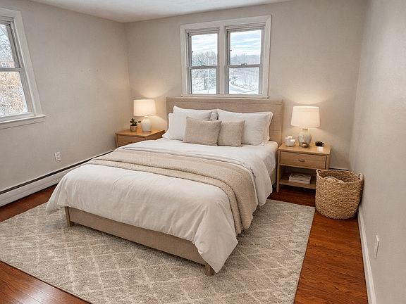 3rd image of 28 Miller St #19