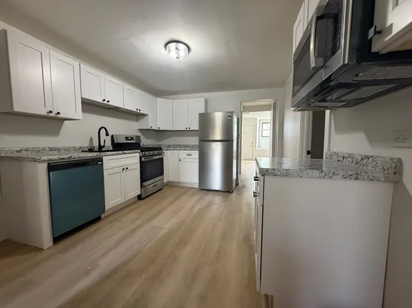 532 W 26th