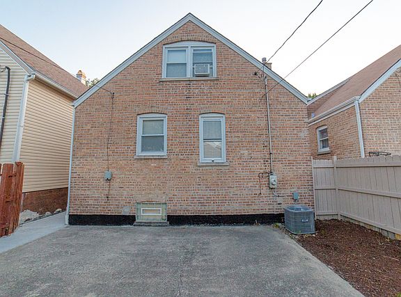 3rd image of 6107 S Keeler Ave